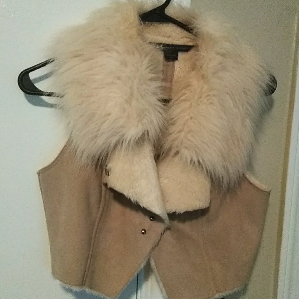 AX VEST
